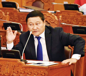 Н.Алтанхуяг: Төрд дарга дагаж далдагнадаг хүмүүс нэмэгдээд байна