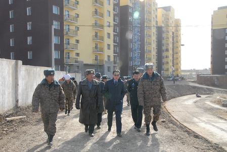 Цэргийн албан хаагчдын байрыг ирэх сард ашиглалтад өгөхийг үүрэгдэв