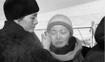  Гэрч: Хэрэг гарсны дараа Д.Булган ”Хүний паспортоор ч хамаагүй гадагшаа явчихмаар байна” гэсэн