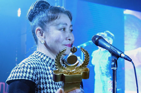 А.Цэгмид: Анх удаа төрийн одон мялаалгалаа