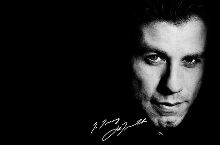 Жон Траволта: Би ижил хүйстэн биш