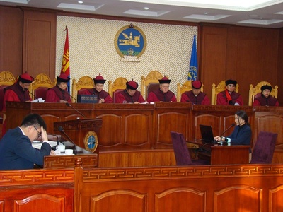 Нэр дэвшигч ажлаа өгөх эсэхийг маргааш хэлэлцэнэ