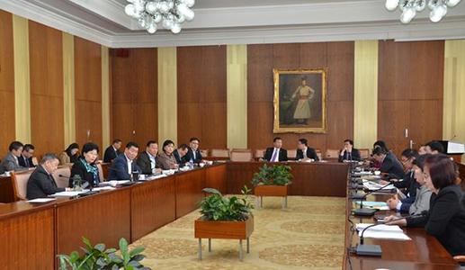 Тахарын албаны хуулийг хэлэлцэнэ