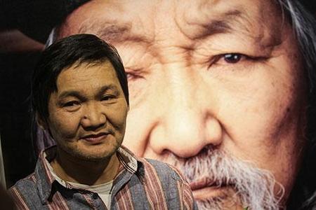 Ө.Баттайван: Сайн хөрөг чамтай ярилцана