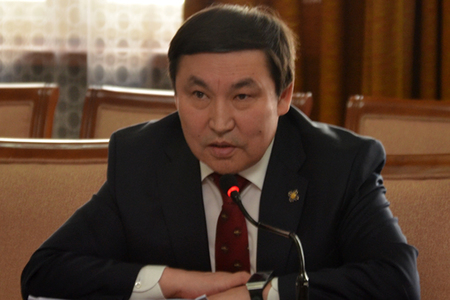 А.Бакей: Тогтолцоо ямар байхыг Үндсэн хуульд шууд заах хэрэгтэй