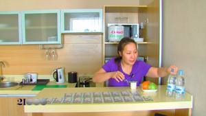 Жүжигчин Б.Навчаа уучлалт гуйлаа