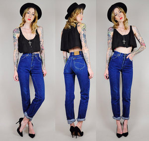 Mom Jeans гэж сонссон уу? 