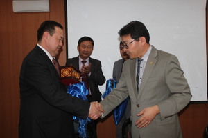 Ц.Эрдэнэбилэг үүрэгт ажлаа хүлээн авлаа