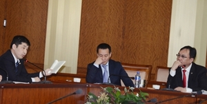 Хууль зүйн байнгын хороо хуралдана