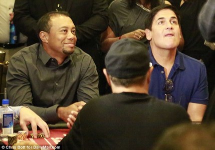 Тайгер Вүүдс мөрийтэй тоглох болжээ