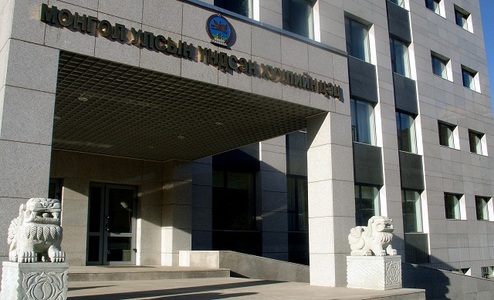 Дунд суудлын хуралдаан болно