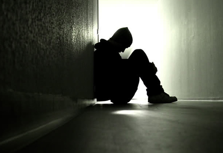 Амиа хорлох гэсэн залуугийн үйлдлийг таслан зогсоожээ