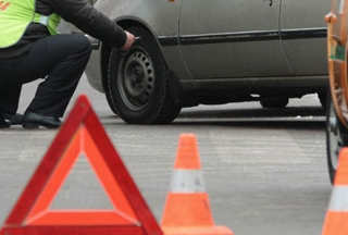 Зам тээврийн ослоор нэг хүн нас баржээ