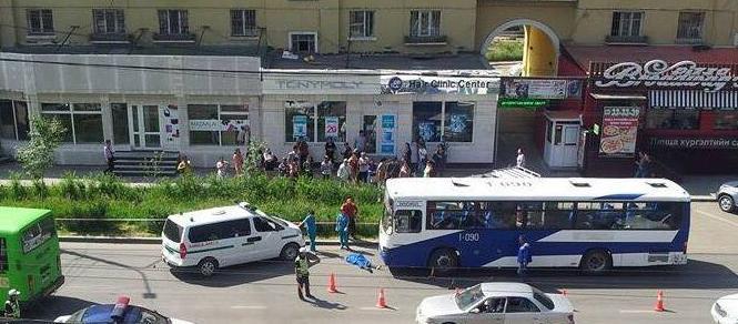 Дөрвөн настай охин дайруулж амиа алдлаа