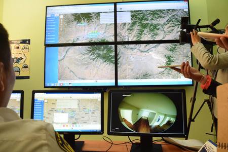 Тахар хэрхэн хамгаалдаг вэ