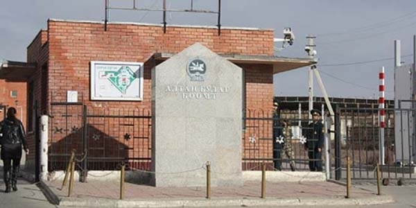 Бусдын нэрийг ашиглан хил нэвтрэхийг завджээ 