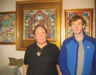 Монгол зохиолчийн шүлэг АНУ-ын дээд шагнал хүртлээ