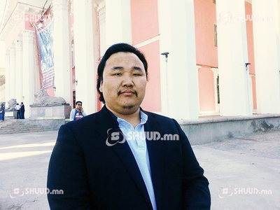 Э.Амартүвшин: Дуурийн дуучид өндөрлөгт хүрэхэд хугацаа шаарддаг