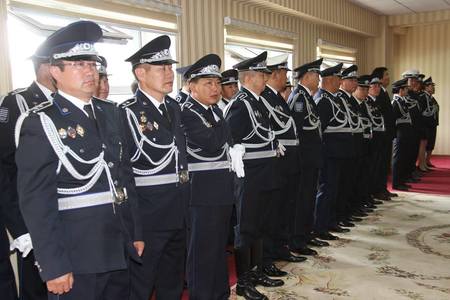 Цагдаагийн хурандаа цол олголоо