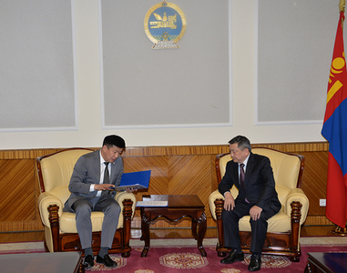 Газрын тосны хуульд өөрчлөлт оруулах төслийг өргөн барилаа