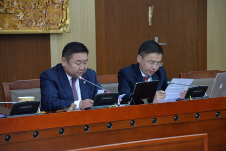 Галт зэвсгийн хуулийн анхны хэлэлцүүлгийг хийв