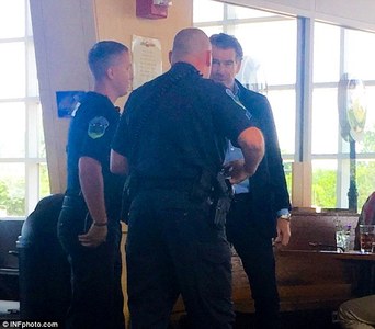 Пирс Броснаныг баривчилжээ