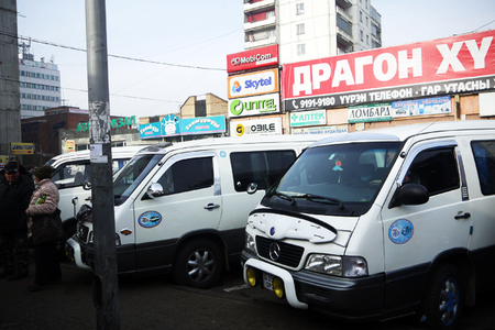 Хот хоорондын тээврийнхэн 2-12 мянган төгрөгөөр үнээ нэмнэ