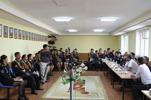 Гурван үеийнхний уулзалт болов