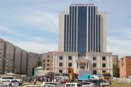 Сүхбаатар дүүргийнхэн АТГ-т шалгуулж байна 