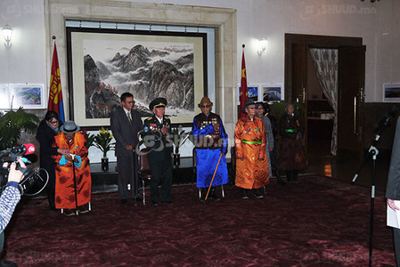 Монгол дайчдын ачийг бид хэзээ ч мартахгүй