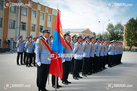 Цэргийн алба хаагчдад хүндэтгэл илэрхийллээ