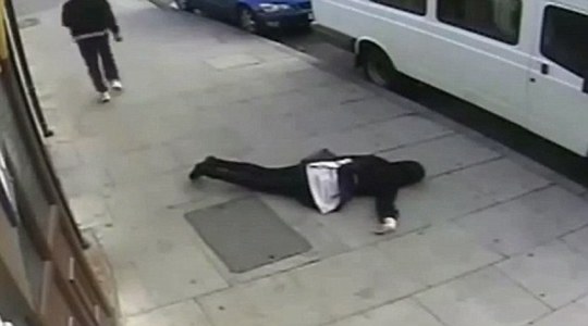 Исламын шашинтай охин халдлагад өртжээ