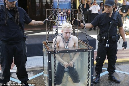 Тоглолтын үеэр амиа алдах шахжээ