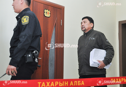 Л.Гансүх нарын хэргийг хянан шийдвэрлэх хугацааг сунгалаа 
