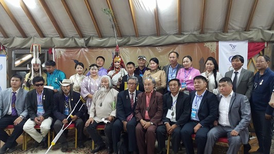  “Алунгоо хатан ижий эв нэгдэл” яруу найргийн наадам боллоо