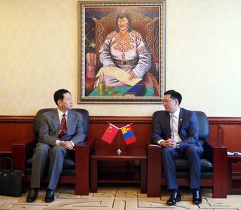 БНХАУ-ын Ардын Дээд шүүхийн Тамгын газрын дарга айлчилж байна