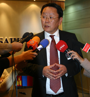 Ямар зээлийг хэдэн хувийн хүүтэй хэрхэн олгох нь Засгийн газар, Монголбанк хоёрын ярилцах асуудал