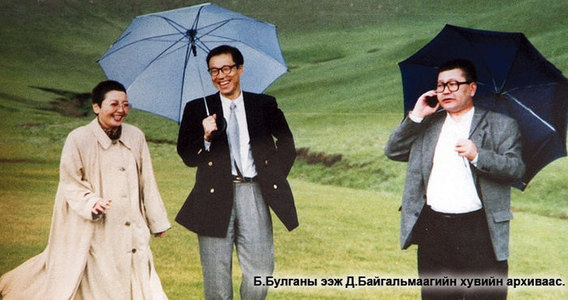 С.Зориг агсны эхнэр Б.Булганы ээж хэвлэлд анх удаа ярилаа