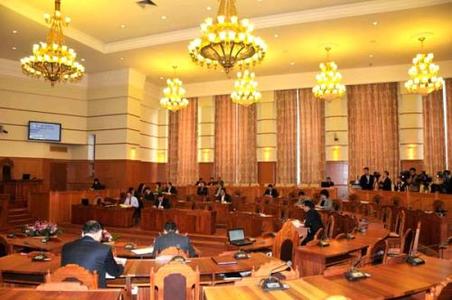 Эхлээгүй чуулган завсарлалаа