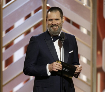 Жем Керри олны өмнө гарлаа