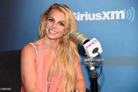 Бритни Спирс: Дуу дуулахаас залхаж байна