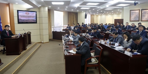 Нийслэлийн 2019 оны төсвийн төслийг өргөн барилаа