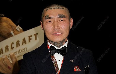 Ц.Мөнхсайхан:  Хутга залгиад хоолойгоо гэмтээсэн