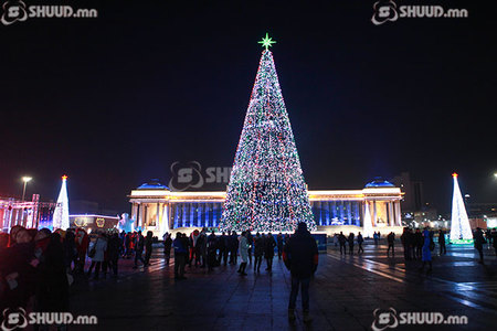 ”Мөнгөн шөнө” эхэллээ