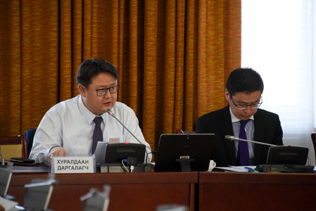 Хууль зүйн байнгын хороо хоёр асуудал хэлэлцлээ