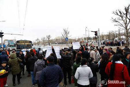 С.Амармандахын фенүүд эсэргүүцэл илэрхийлнэ