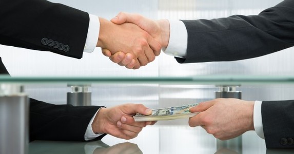 ББСБ-ууд мөнгө хүүлэгч нэрнээсээ салах уу