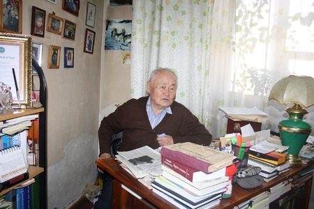  “ХХ зууны уран зохиолын түүх ба зохиолч Б.Бааст” 