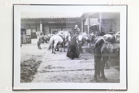 Монголчуудын ховор гэрэл зураг олджээ