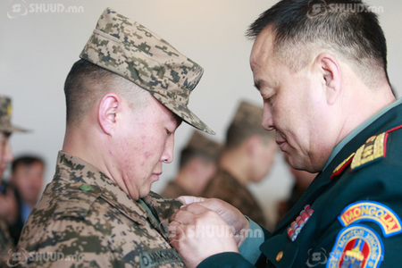 Энхийг сахиулагчид Төрийн дээд одон медалиар энгэрээ мялаалаа